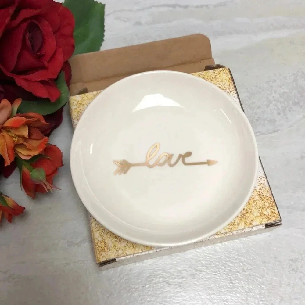 5/$20 KEVIA STYLE love trinket dish, new‎